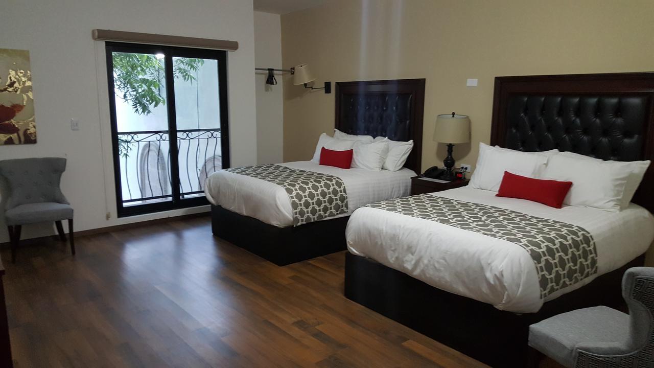 Los Nogales Inn Camargo Екстер'єр фото
